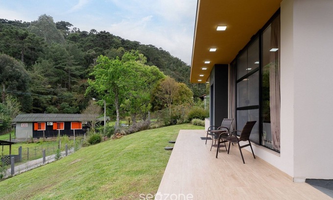 Urubici Apartment | House w/Fireplace and Bathtub in Urubici Cla0000