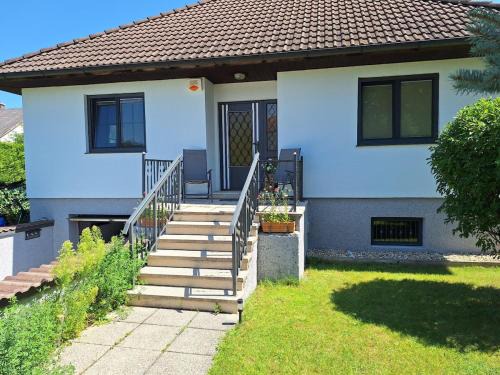 Haslau-Maria Ellend House | House with garden close to Vienna & Airport