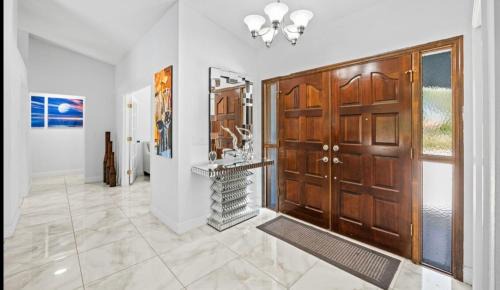 Spring Hill Villa | House with heated pool