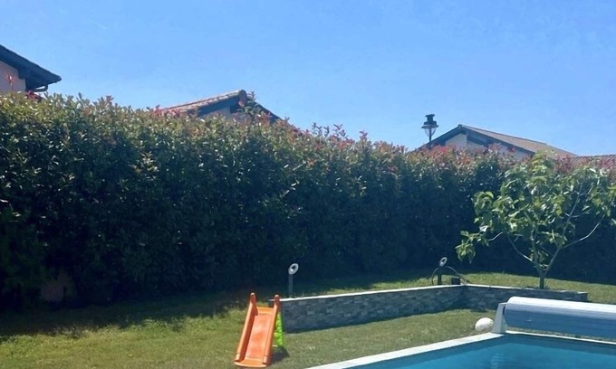 Arcangues Villa | House with swimming pool and pétanque court