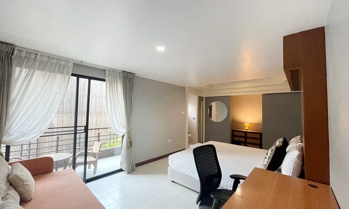 Nimman Apartment | Hub53 Coworking & Coliving Space
