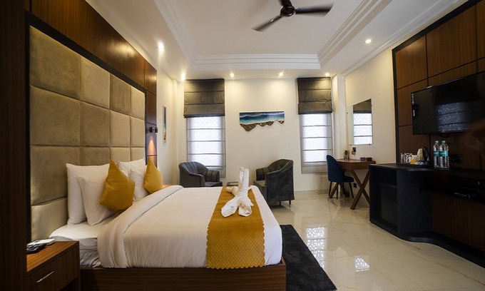 Candolim Hotel | HUE GUH The Porto Candolim