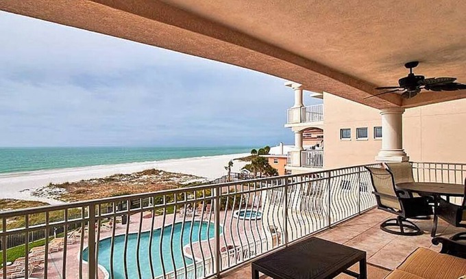 Redington Shores Condo | Huge Upscale Beachside Corner Condo: 2 Balconies, Pool, 2 HotTubs, Dog-Friendly