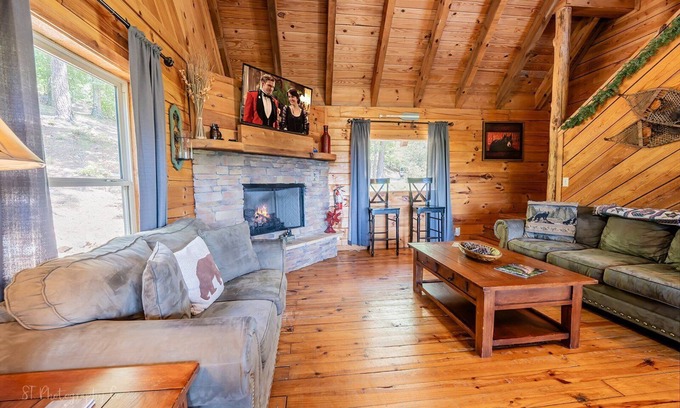 Townsend Cabin | Hunter's Hideaway