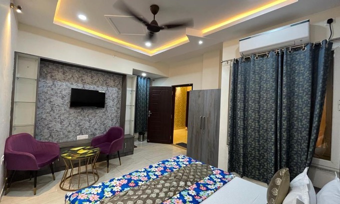 Varanasi Hotel | HV Resorts Varanasi