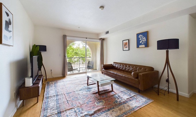 Willow Glen House | Ideal San Jose 3BR w/Pool & A/C, nr Trails & Light Rail, by Blueground