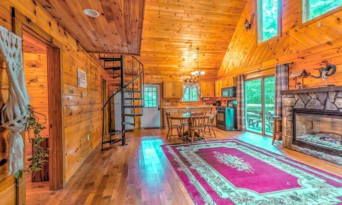Canadensis Cabin | Idyllic Log Cabin Rental with a Porch in the Poconos of Pennsylvania