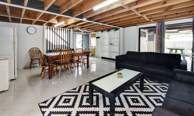 Hat Head House | If you are looking for a relaxing house, opposite the beach access with.