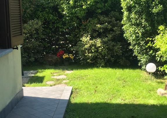 Arona Apartment | Il Gelsomino di Via Leopardi