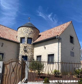 Mejannes-les-Ales Bed & Breakfast | il piccolo castello