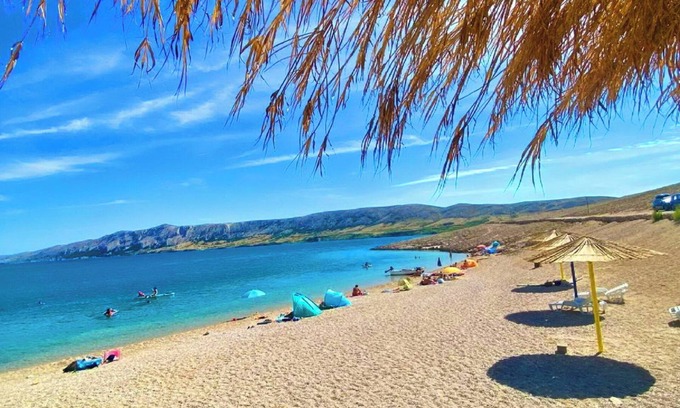 Zubovici Apartment | Immaculate 1-Bed Apartment in Zubovici, Croatia