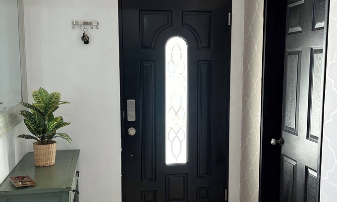 Durango House | In Chapultepec California, with very safe walking area and park in front.