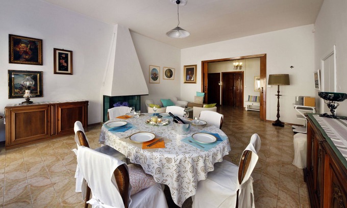 Formia Apartment | IN FORMIA GAETA GULF- NEAR TRAIN STATION- WIFI AIR COND. LASTMINUTE AUGUST