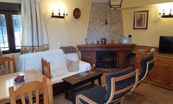 Navarredonda de Gredos Apartment | In the middle of nature