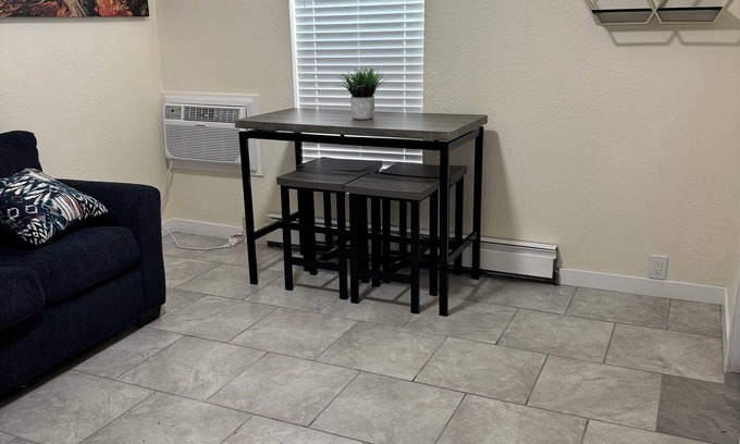 West Colorado Springs Apartment | Inclinescape#1