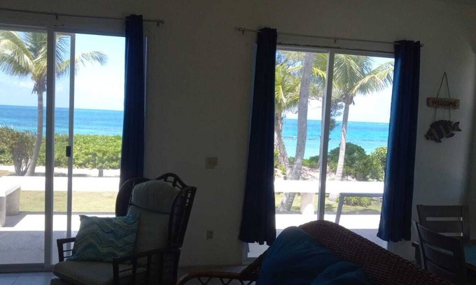 Green Turtle Cay Villa | Incredible 4 bedroom Villa-OCEAN FRONT with a dock! 25% FALL DISCOUNT!