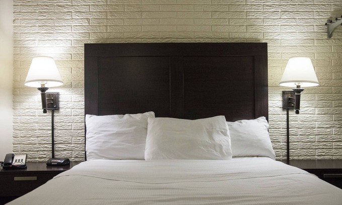 Maywood Hotel | Inns Of Virginia - Arlington