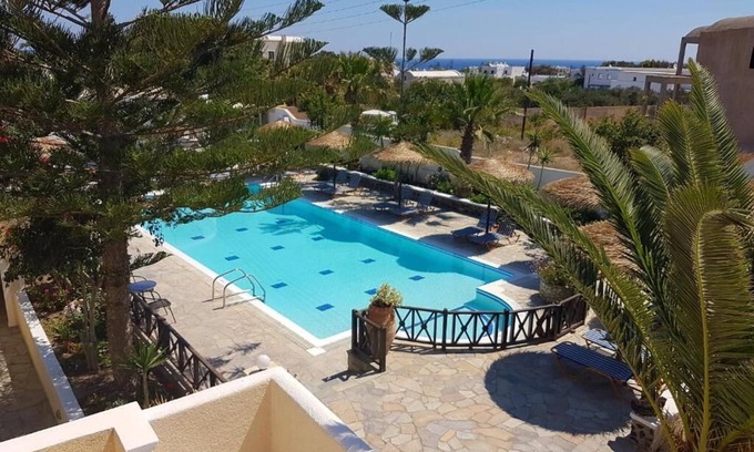 Kamari Apartment | Ira Apartments