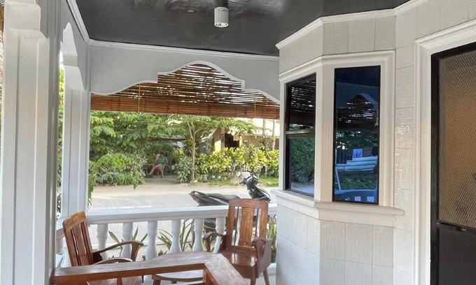 General Luna House | Islescape Siargao