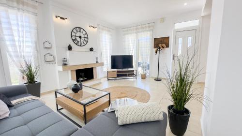 Lindos Villa | Ismini Luxury Villa