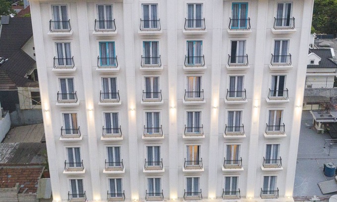 Jakarta Hotel | Jambuluwuk Thamrin Hotel