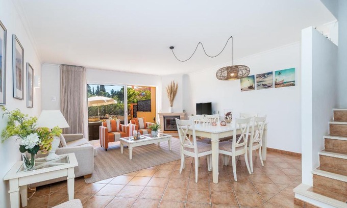 Meia Praia Villa | Jardins Meia Praia 104 by Algarve Golden Properties