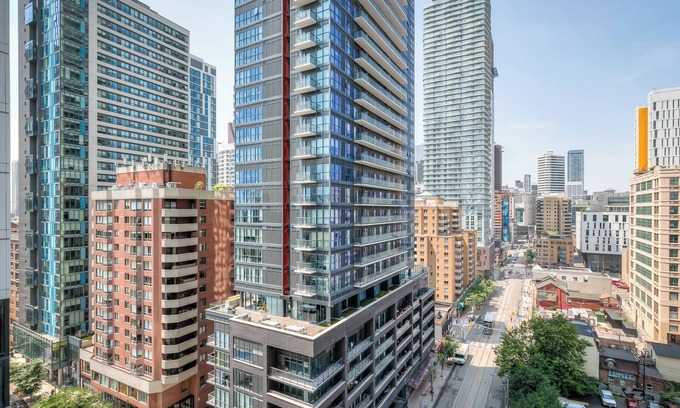 Garden District Apartment | Jarvis District Suites