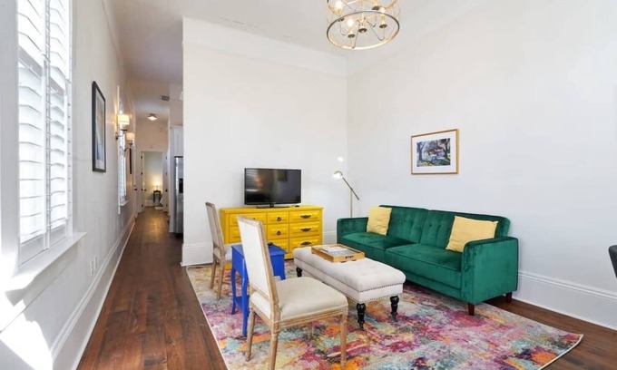 Bayou St. John Apartment | Jazzfest HQ: Bayou Bungalow in New Orleans' Midcity Bayou St. John