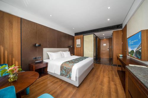 Guilin City Centre Hotel | Jolie Vue Boutique Hotel Guilin (near Elephant Trunk Hill)