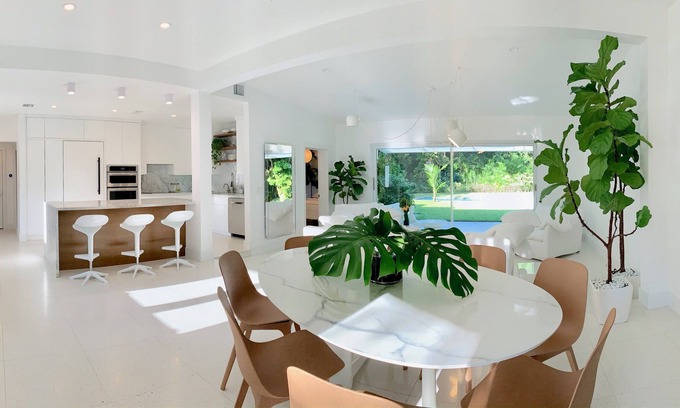Biscayne Park House | Jungle Zen in Middle of City
