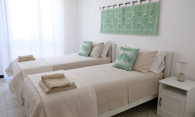 Alghero Apartment | just 80 meters from the sea, best area of Alghero, 3 bedrooms, private parking