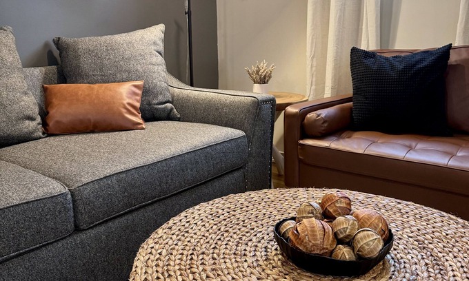 Allenton House | "Just Peachy" Quaint Home in Romeo
