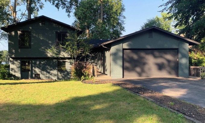 Lake Orion House | Just renovated lake home, near everything, feels like the middle of nowhere!