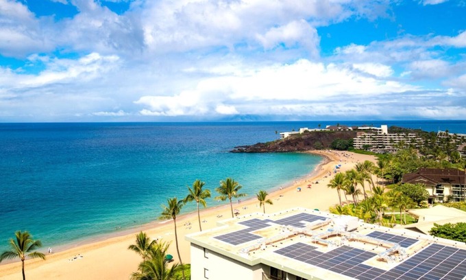 Kaanapali Apartment | K B M Resorts- Wh1-1218 Stunning Studio, Whale Watching, big Ocean Views, Steps to Beach!