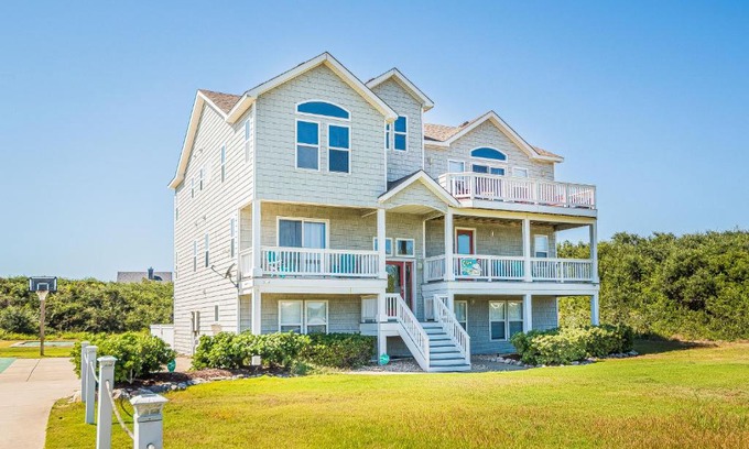 Kitty Hawk House | K2095 Clam I Am. Semi-Oceanfront, Elevator, Private Pool, Rec Room, Theater