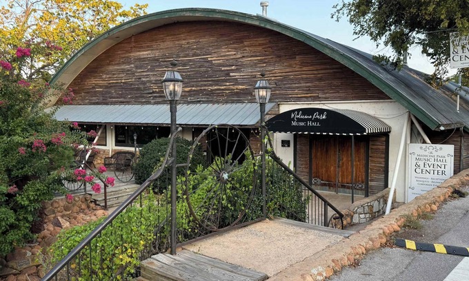 Medicine Park Apartment | KB Book Fort Sill Tiny House, Slps 4 1BR/1BA.