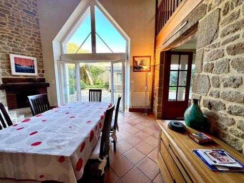 Etel House | Ker-Roudy, gite spatieux à deux pas du plan d'eau