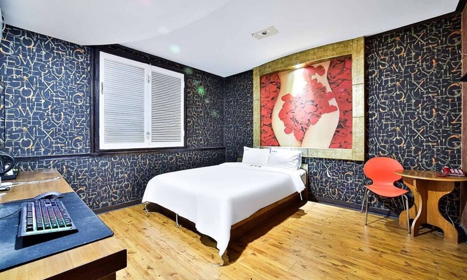 Chorye Hotel | Khan Motel