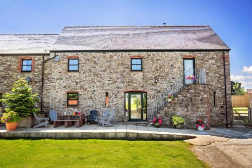 Kidwelly House | Kidwelly Farm Cottage