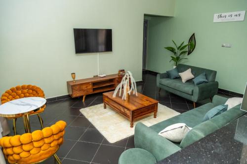 Nakaseke Apartment | KiNaO