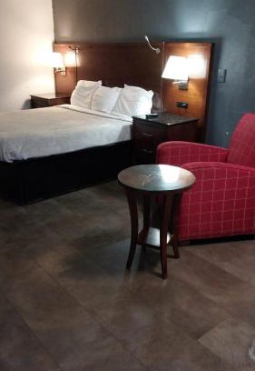 Jackson Apartment | King Bed Hotel Room 143