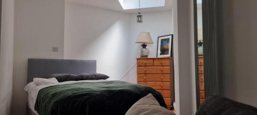 King's Cross House | King's Cross Road Private Rooms