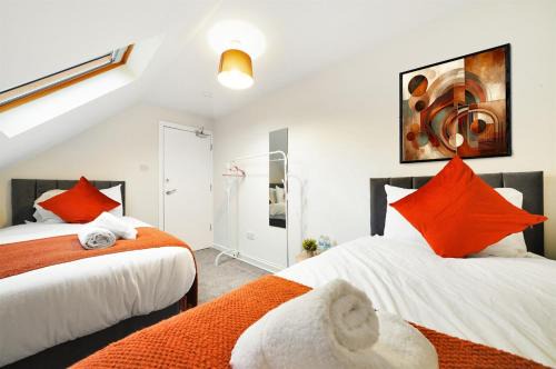 Spencers Wood Apartment | King Size beds, CCTV parking , Discounts