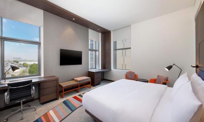 Garhoud House | King Suite Near DXB Airport By Luxury Bookings