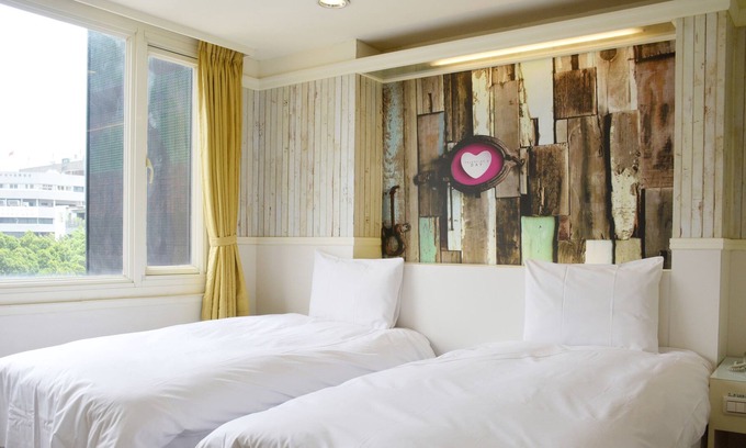 Central District Hotel | Kiwi Express Hotel - Zhong Zheng Branch