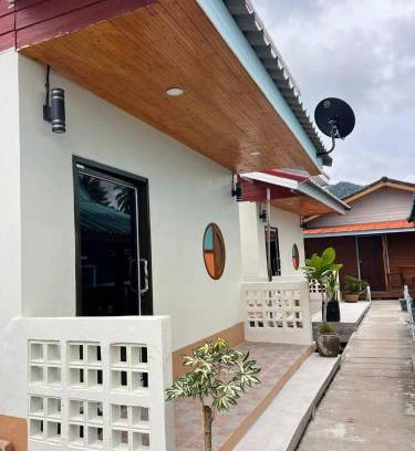 Samut Sakhon House | Koh Libong Maldives Homestay