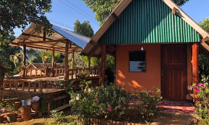 Mok Cham Pae House | Kola Homestay, Pang Ung, Mae Hong Son ลุงกอละ โฮมสเตย์ ปางอุ๋ง