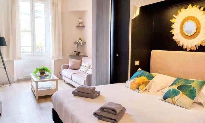 Prado - Republique Apartment | Kosykasa Spa