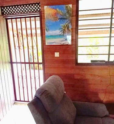 Les Hattes Apartment | Kreyolita