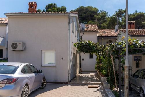Brulo House | KUĆA ANEA